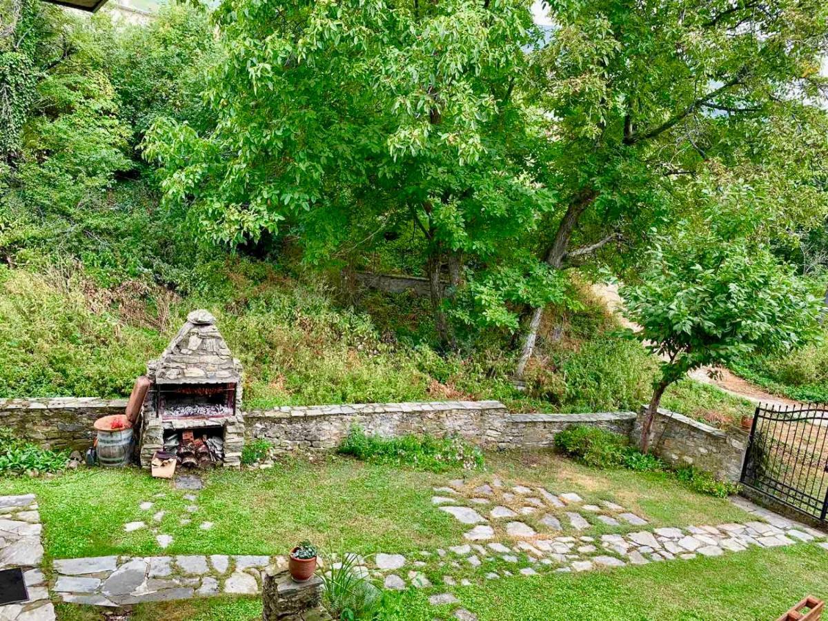Πέτρινο Παραδοσιακό Σπίτι "Χιονάτη" Villa นิมเฟโอ ภายนอก รูปภาพ